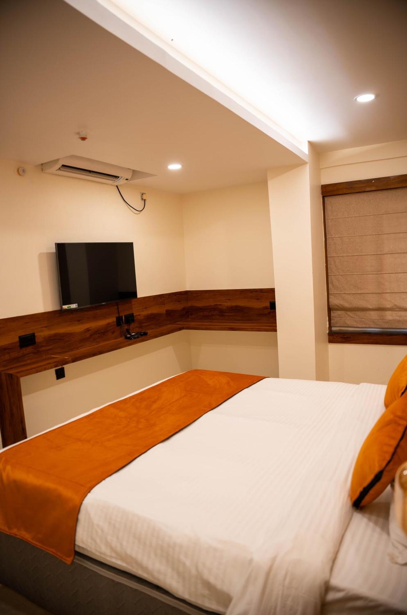 Hotel Orange Bhubaneswar Exterior foto